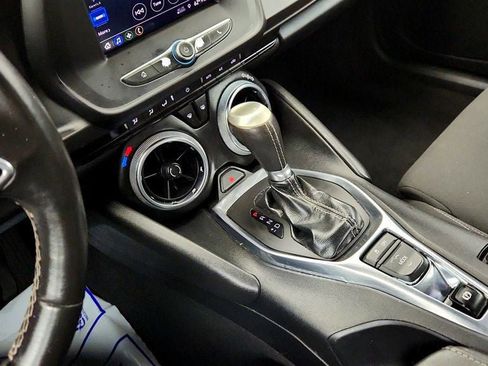 Used 2020 Chevrolet Camaro LT RWD image 17