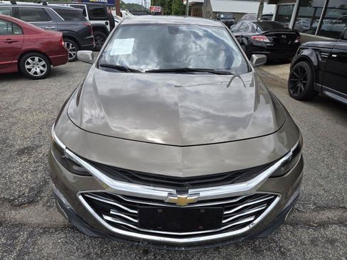 Used 2020 Chevrolet Malibu LT FWD image 4