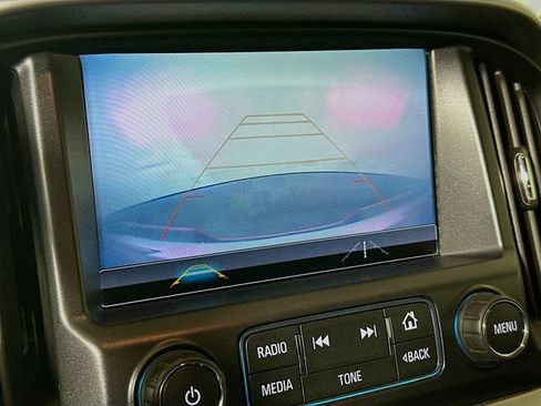 Used 2018 Chevrolet Colorado LT RWD image 16