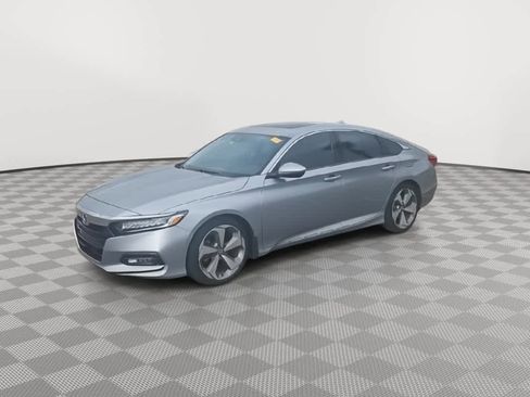 Certified 2019 Honda Accord Touring image 4