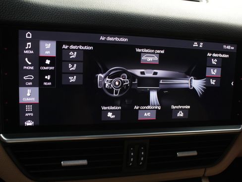 Used 2019 Porsche Cayenne w/ Premium Package AWD/4WD image 58