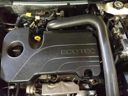 Used 2023 Chevrolet Equinox LT w/ Driver Convenience Package image 30