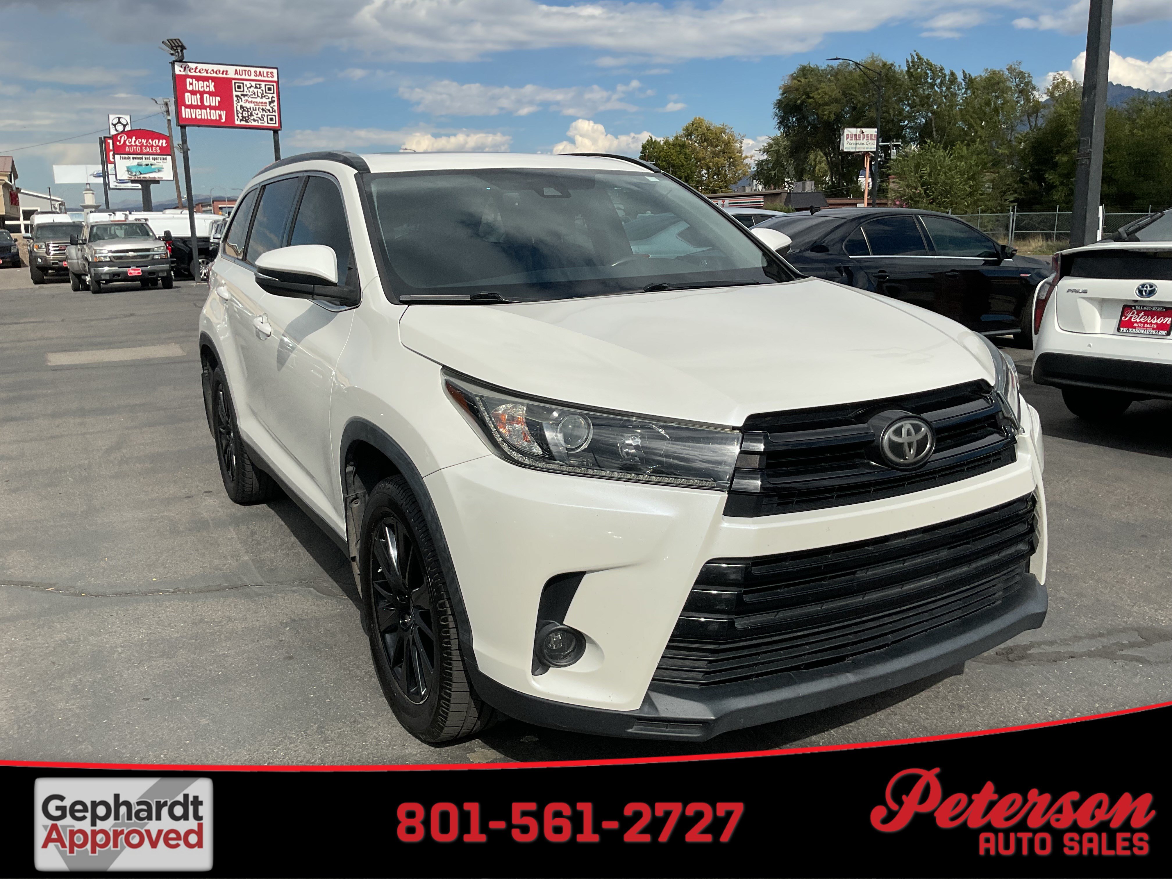 Used 2019 Toyota Highlander SE AWD/4WD image 1