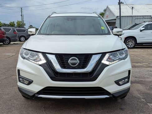 Used 2018 Nissan Rogue SL w/ Premium Package FWD image 9