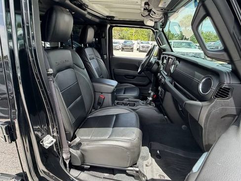 Used 2023 Jeep Wrangler Unlimited Sahara w/ Cold Weather Group AWD/4WD image 14
