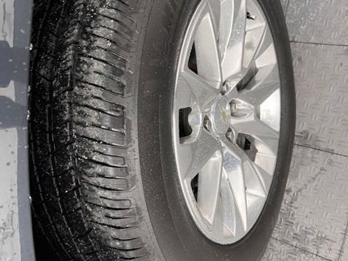 Used 2021 Chevrolet Suburban Premier w/ Premium Package image 20