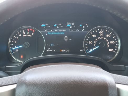 Used 2019 Ford F150 Lariat w/ Equipment Group 501A Mid AWD/4WD image 17