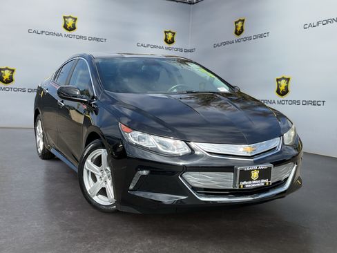 Used 2017 Chevrolet Volt LT w/ Comfort Package FWD image 3
