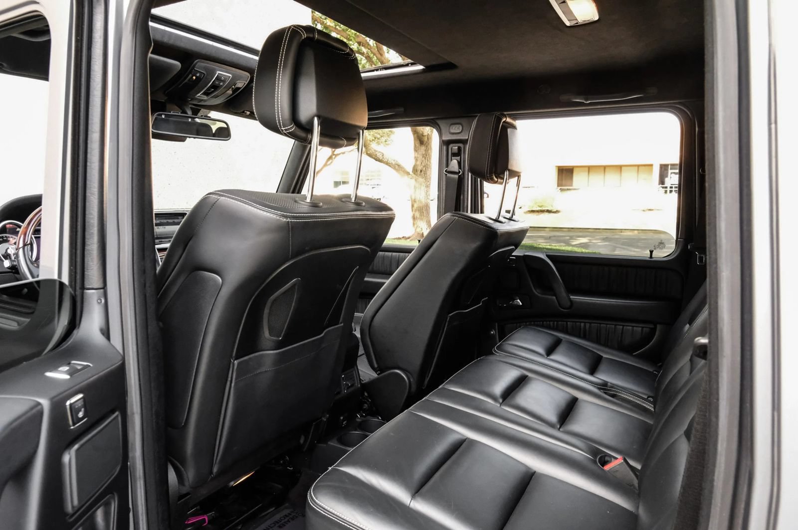 Used 2015 Mercedes-Benz G 63 AMG 4MATIC image 37