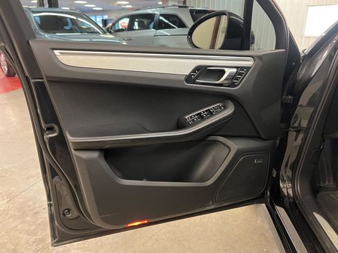 Used 2017 Porsche Macan GTS image 15