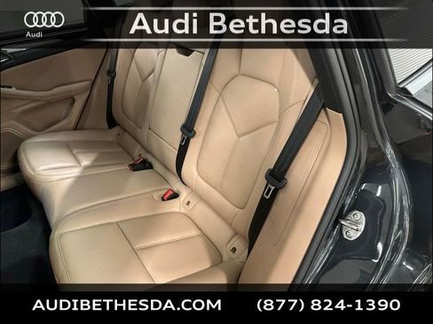 Used 2020 Porsche Macan AWD/4WD image 19