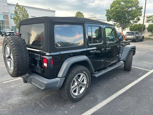 Used 2019 Jeep Wrangler Unlimited Sport S AWD/4WD image 3