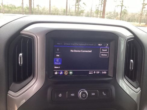 Used 2022 Chevrolet Silverado 1500 Custom Trail Boss w/ Midnight Edition image 16