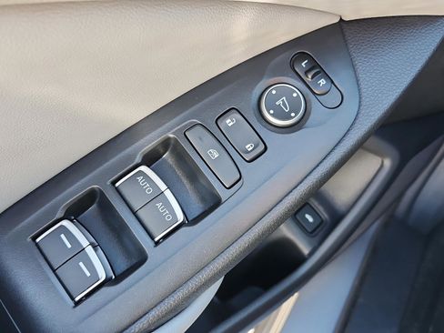 Used 2020 Honda Accord EX image 39