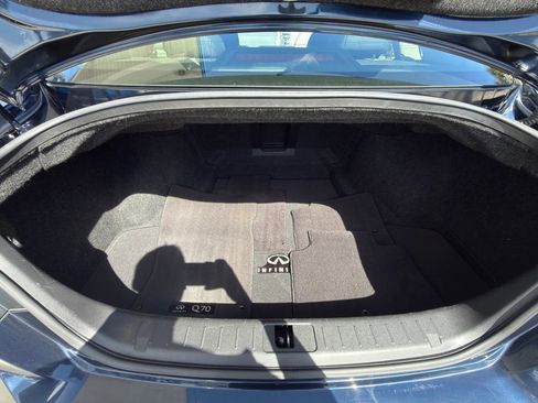 Used 2015 INFINITI Q70 3.7 RWD image 17