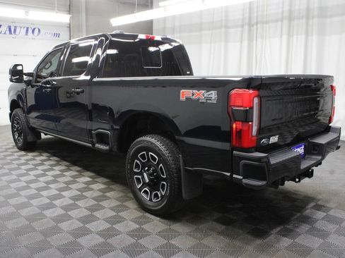 Used 2025 Ford F250 Platinum AWD/4WD image 7