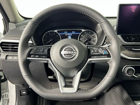 Used 2025 Nissan Altima 2.5 SL image 24