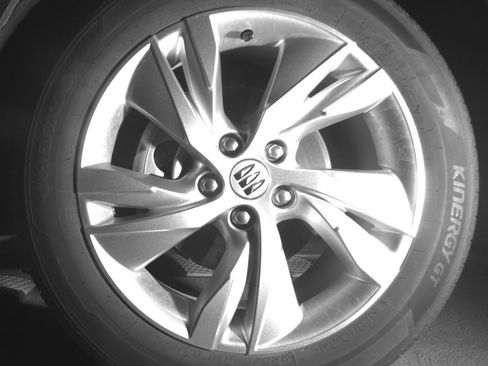 Used 2025 Buick Encore GX Preferred AWD/4WD image 12