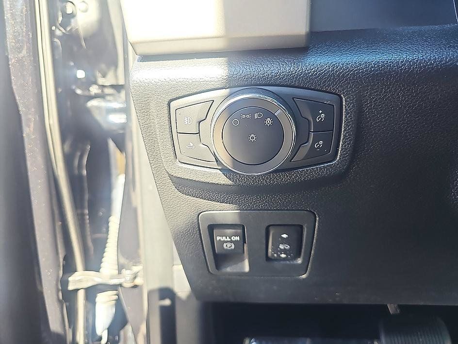 Used 2020 Ford F150 Lariat AWD/4WD image 13