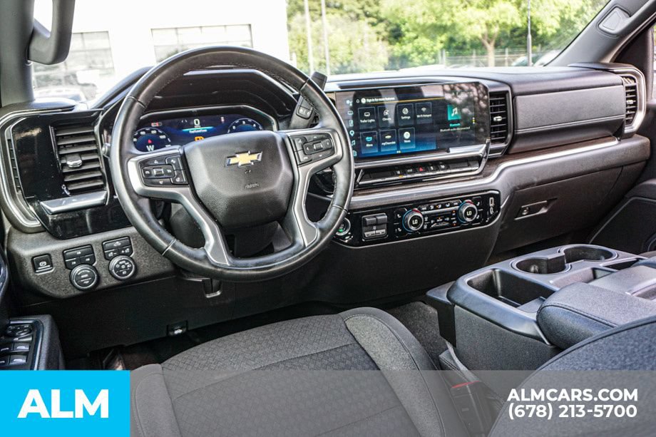 Used 2025 Chevrolet Silverado 2500 LT w/ Convenience Package AWD/4WD image 26