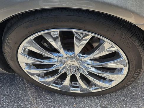 Used 2016 Lexus LS 460 w/ Comfort Package image 15