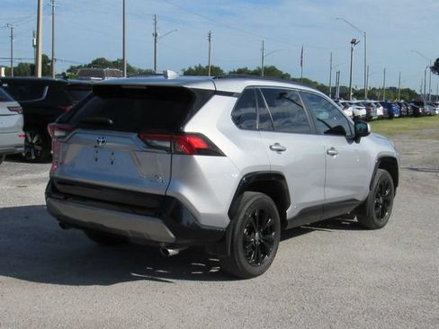 Used 2024 Toyota RAV4 SE AWD/4WD image 3