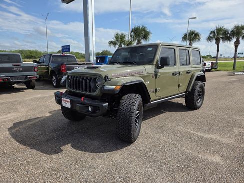 New 2026 Jeep Wrangler Unlimited Rubicon AWD/4WD image 3