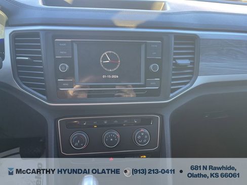 Used 2022 Volkswagen Atlas Cross Sport SE image 9