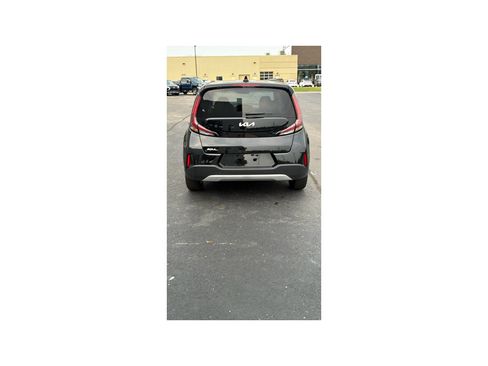 Used 2025 Kia Soul LX w/ LX Technology Package FWD image 6
