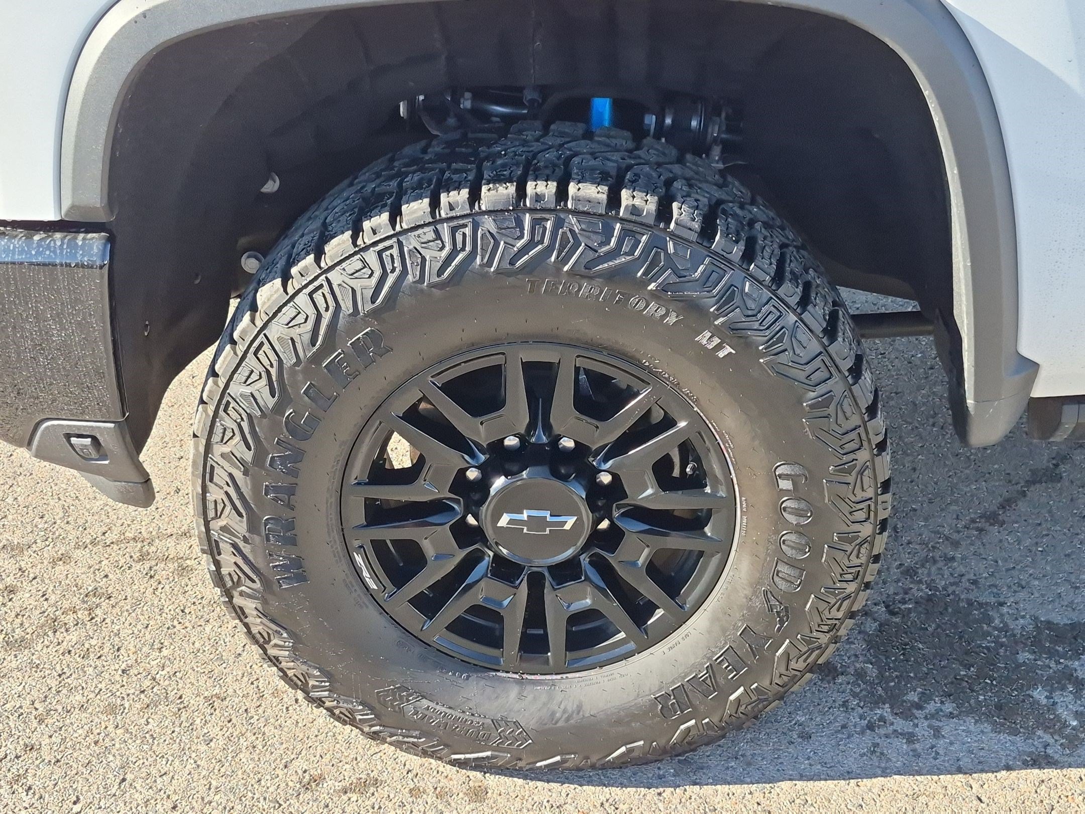 Used 2026 Chevrolet Silverado 2500 ZR2 w/ LPO, Dark Essentials Package AWD/4WD image 11
