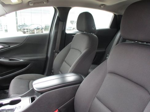 Used 2023 Chevrolet Malibu LT w/ Driver Confidence Package FWD image 14