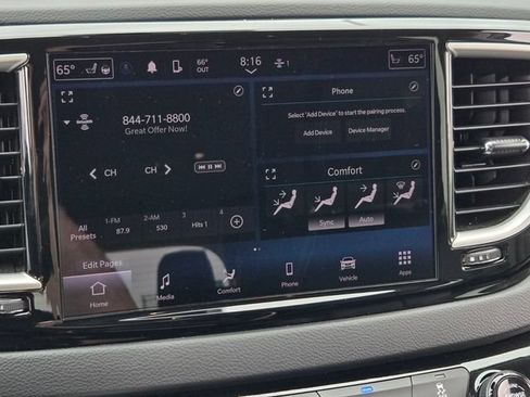 Used 2022 Chrysler Pacifica Touring-L FWD image 23