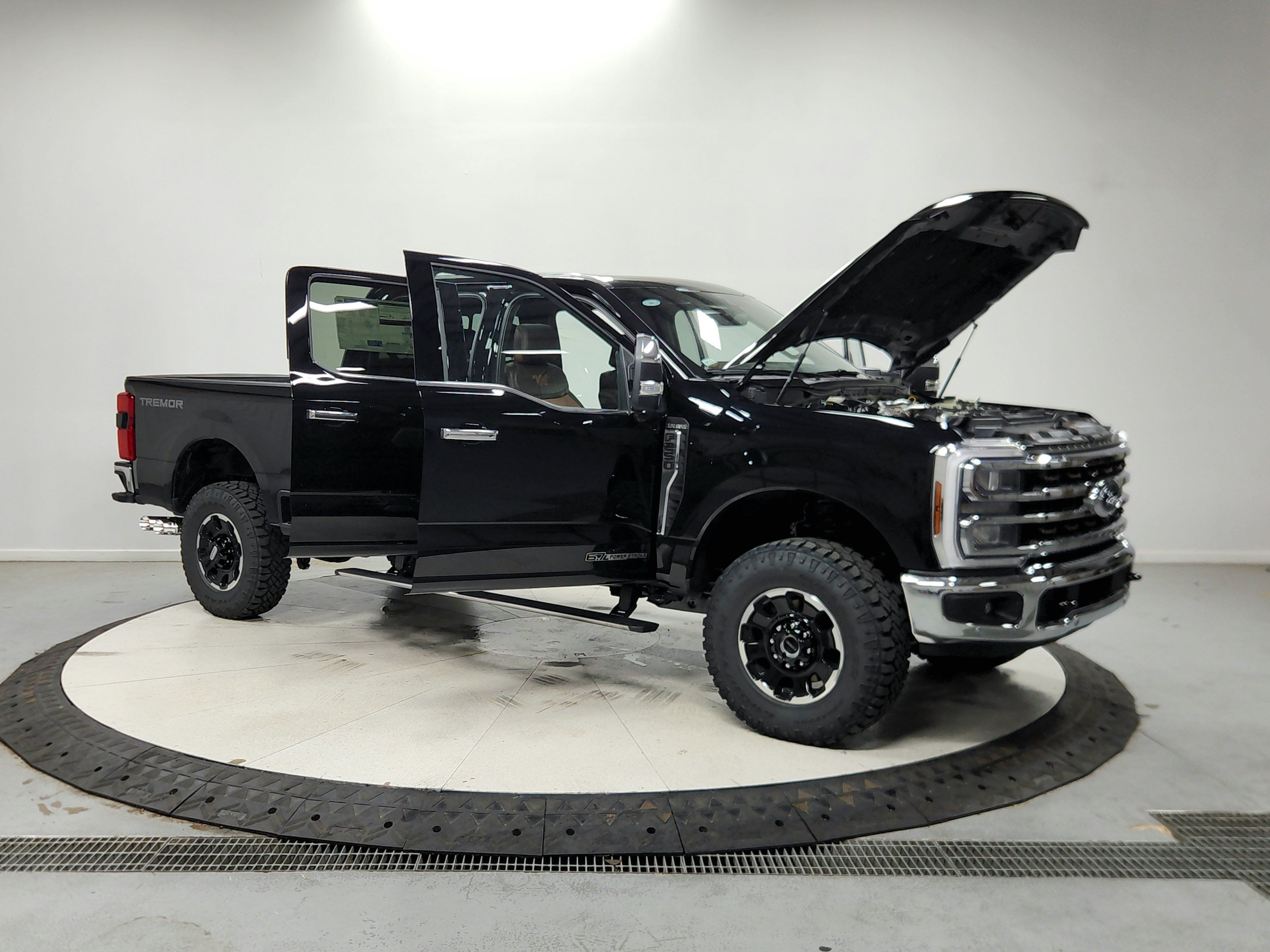New 2026 Ford F250 King Ranch w/ Tremor Off-Road Package AWD/4WD image 10