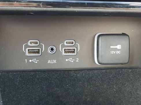 Used 2022 Jeep Grand Cherokee Summit RWD image 28