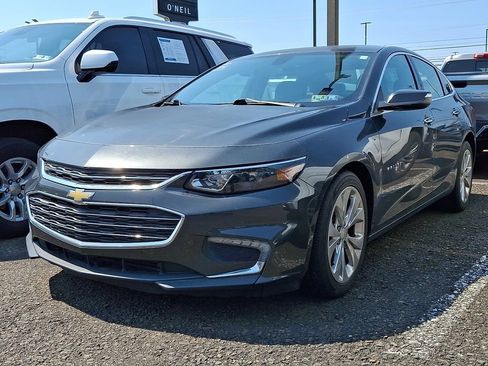 Certified 2017 Chevrolet Malibu Premier FWD image 3