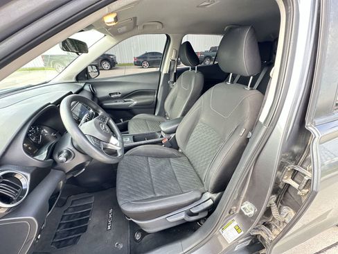 Used 2021 Nissan Kicks SV FWD image 18