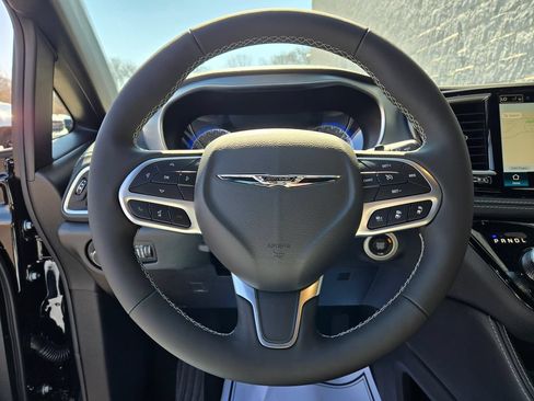 New 2026 Chrysler Pacifica Limited AWD/4WD image 17