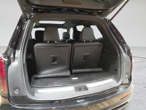 Used 2024 Cadillac XT6 Sport w/ LPO, Floor Liner Package AWD/4WD image 20