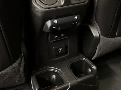 Used 2021 Jeep Gladiator Overland w/ Popular Equipment Package AWD/4WD image 26