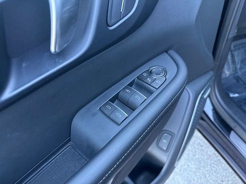 Used 2025 Buick Enclave Sport Touring image 10