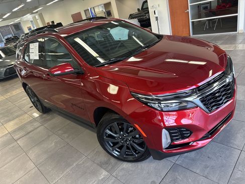 Used 2023 Chevrolet Equinox RS image 10