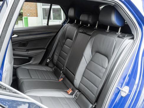 Used 2024 Volkswagen Golf R AWD/4WD image 26