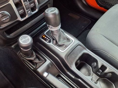 Used 2020 Jeep Wrangler Unlimited Sport w/ Technology Group AWD/4WD image 7