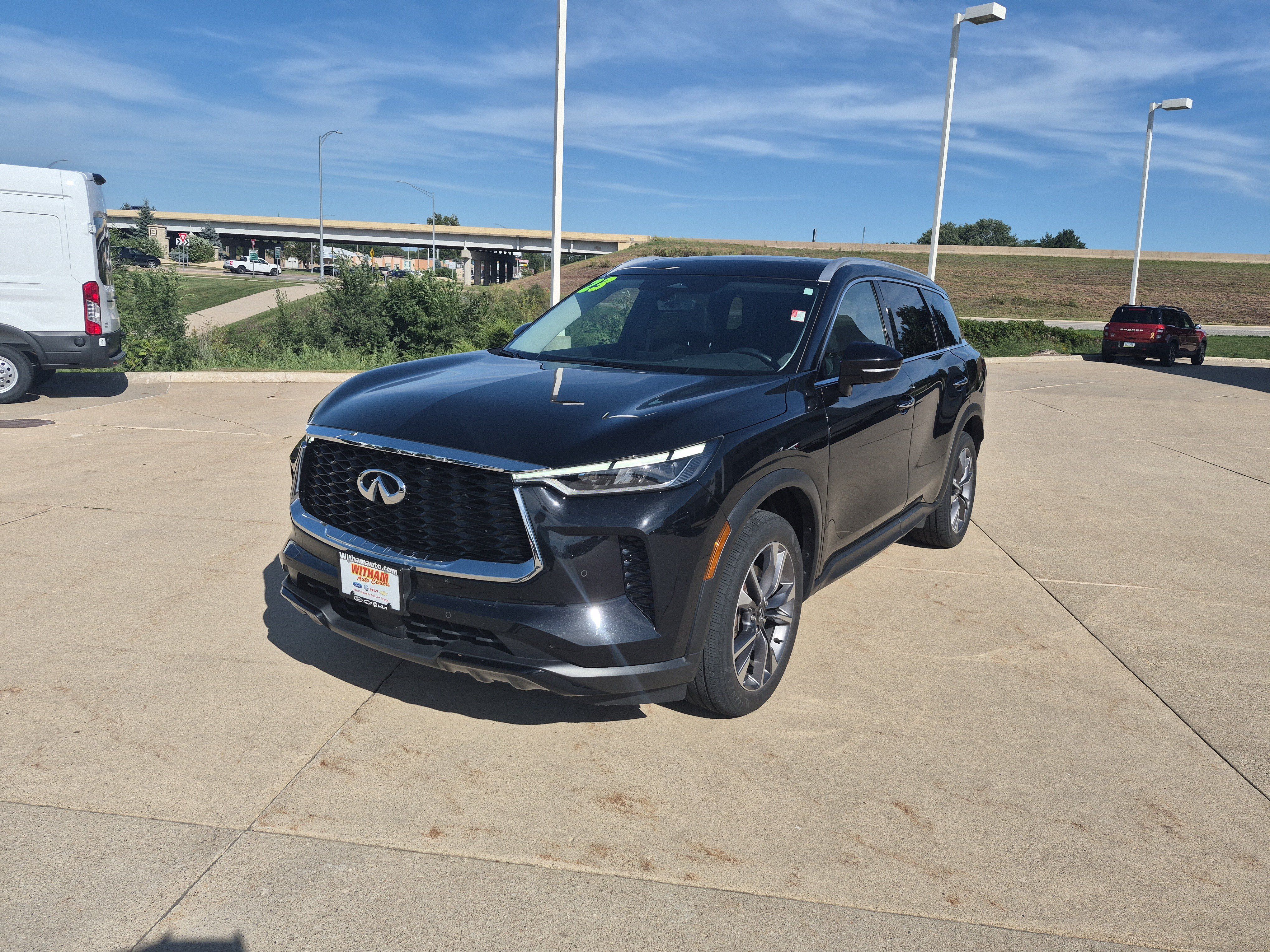 Used 2023 INFINITI QX60 Luxe AWD/4WD image 9