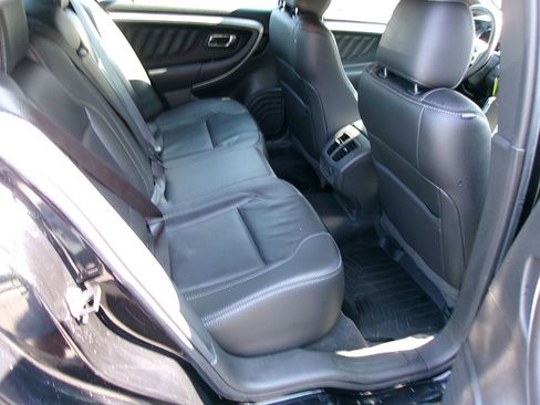 Used 2017 Ford Taurus SEL image 7