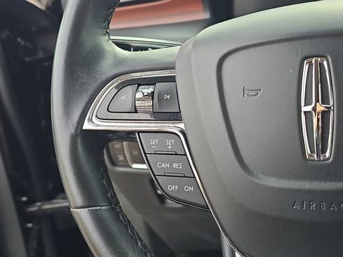 Used 2023 Lincoln Nautilus Reserve AWD/4WD image 14