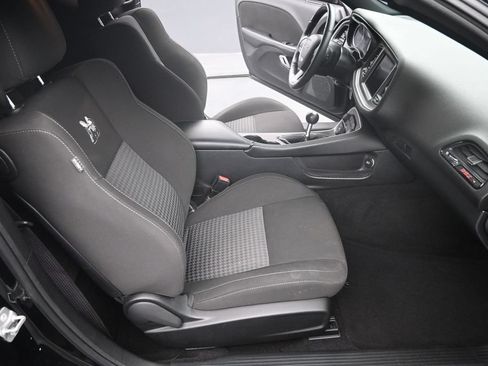 Used 2022 Dodge Challenger R/T Scat Pack RWD image 15