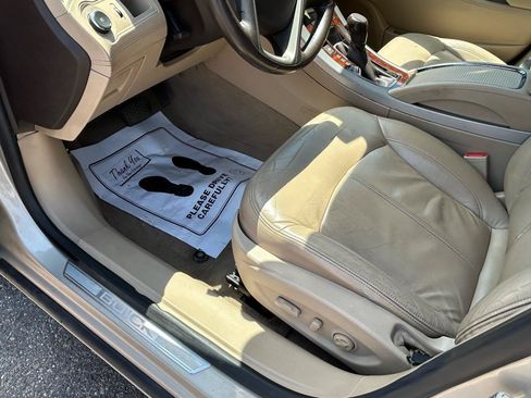 Used 2011 Buick LaCrosse CXL FWD image 10