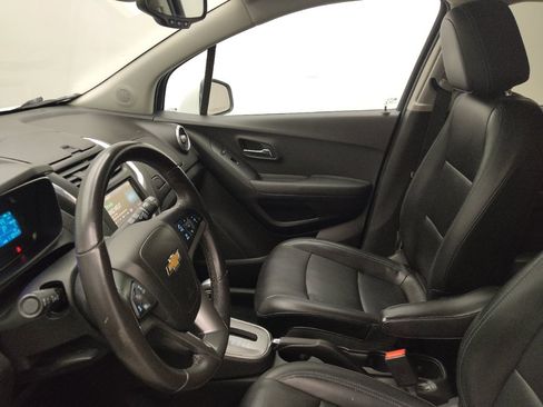 Used 2016 Chevrolet Trax LTZ FWD image 17