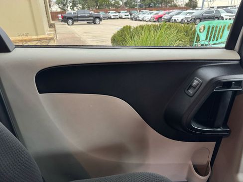 Used 2017 Dodge Grand Caravan SE w/ Power Window Group image 30